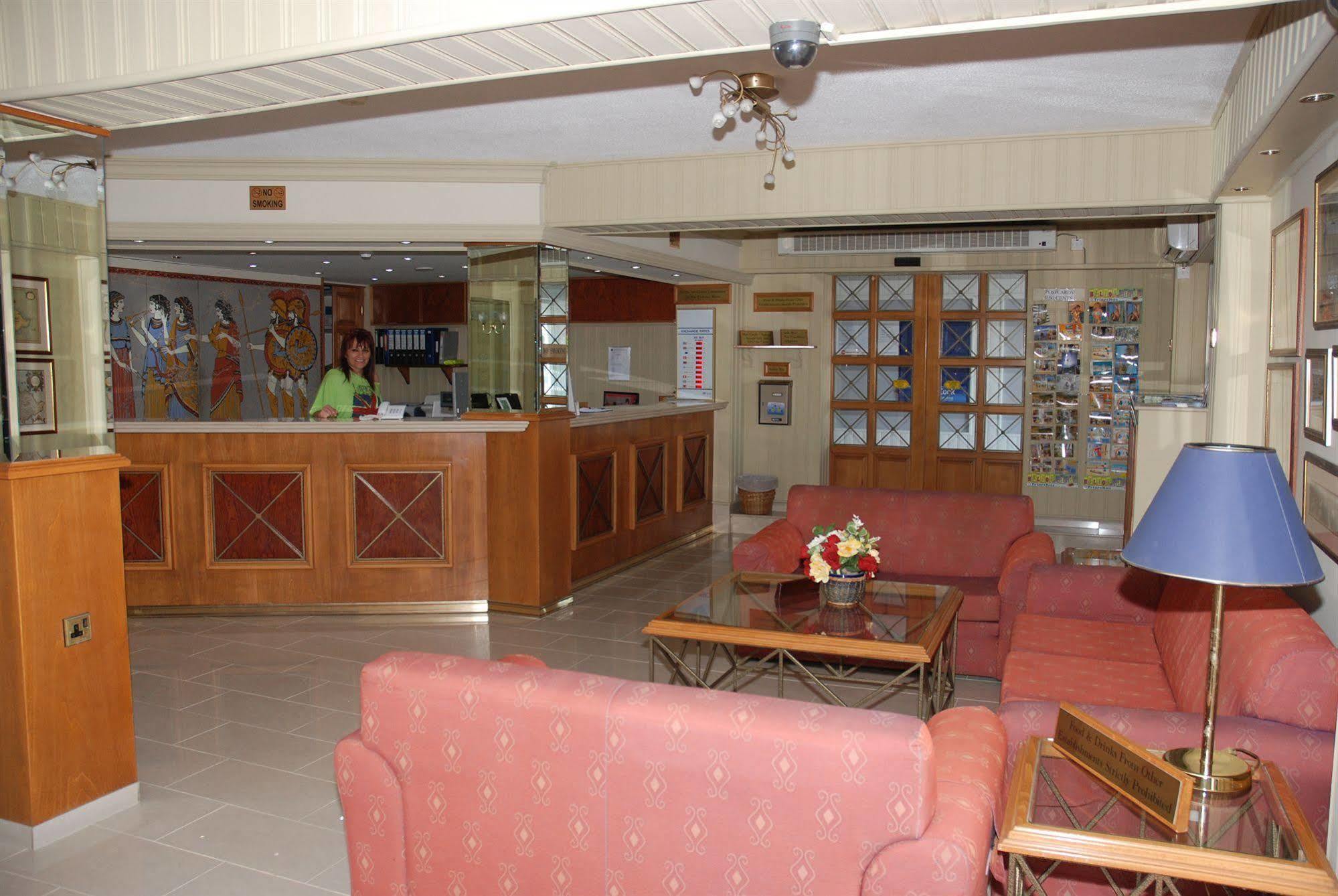 Christabelle Hotel apartamentowy Ajia Napa